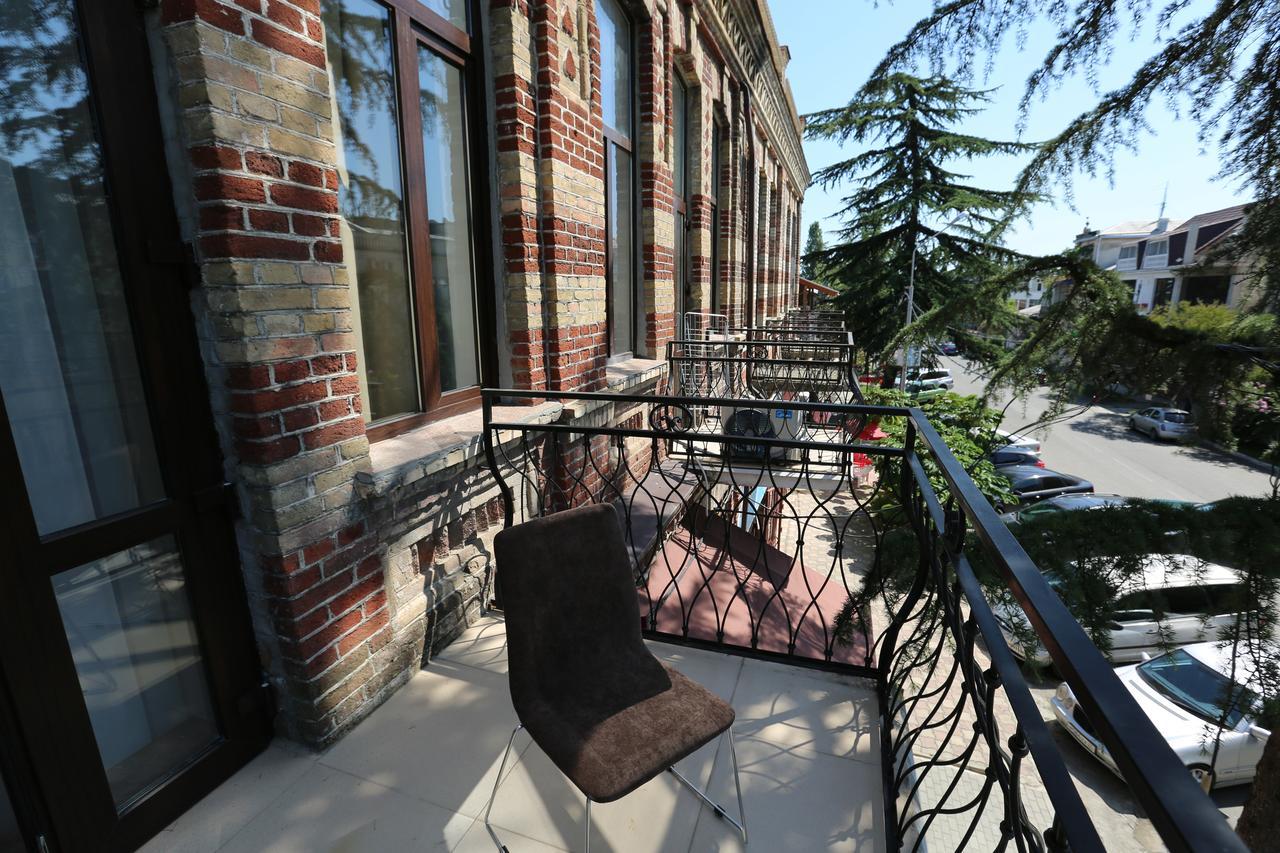 Boutique Hotel Amra Sukhumi Exterior foto