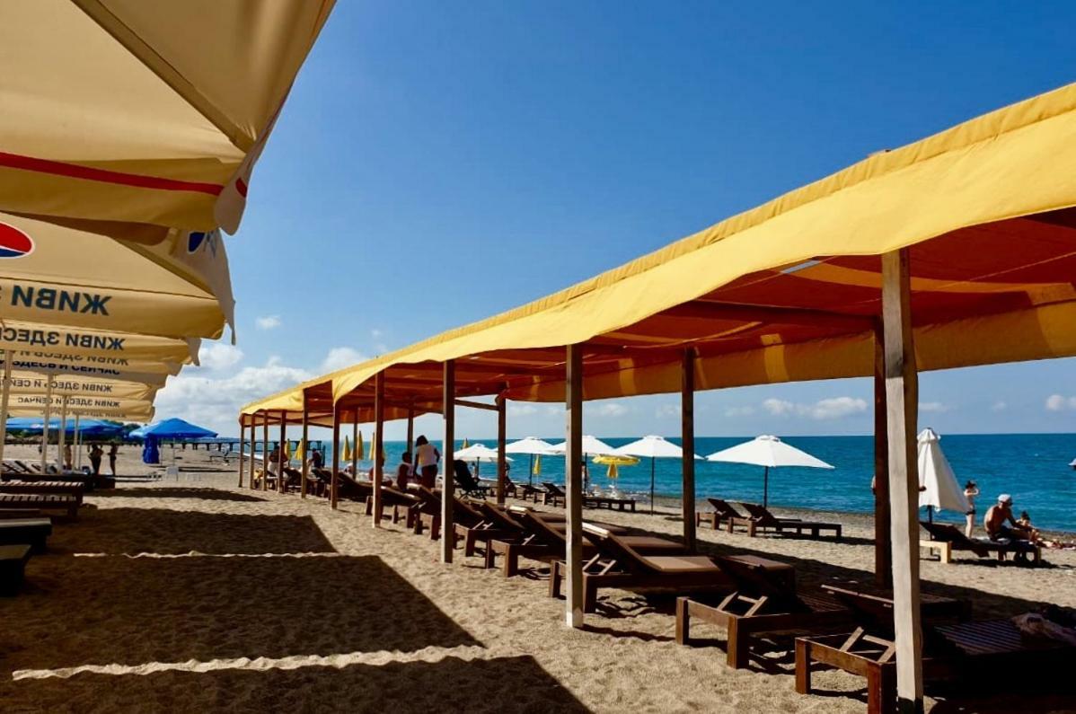 Boutique Hotel Amra Sukhumi Exterior foto